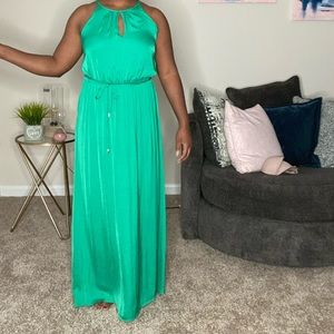 JENNIFER LOPEZ-Green Maxi Size 6 -Great Condition